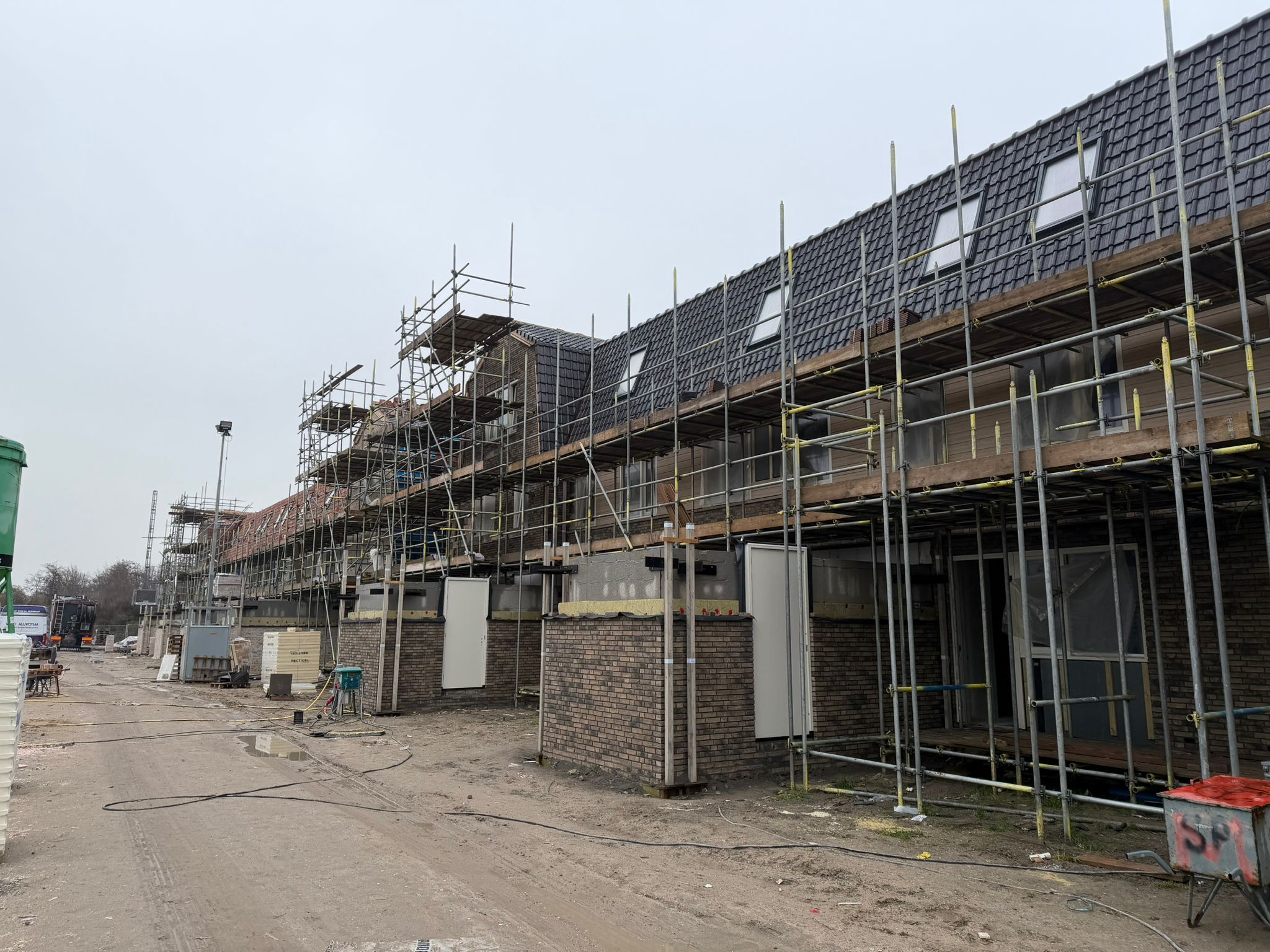 project Maaslandse zoom in Maasland, voor aannemer Van Mierlo. 28 woningen